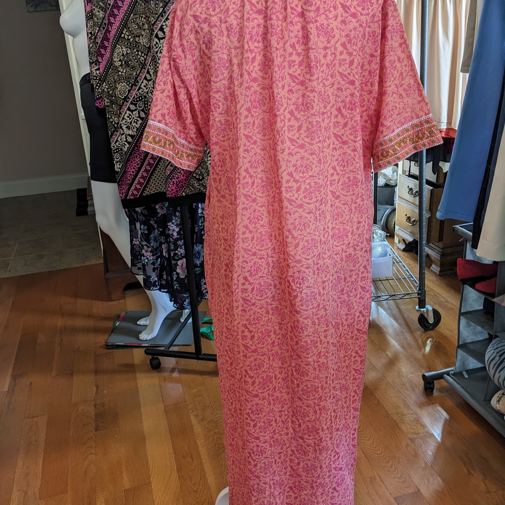 Pink Floral Maxi Dress - Picture 5 of 8